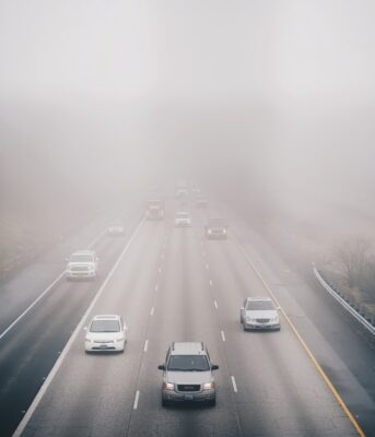 Die europäischen CO2-Flottengrenzwerte: Ein Beitrag zur Klimagerechtigkeit im Verkehr?