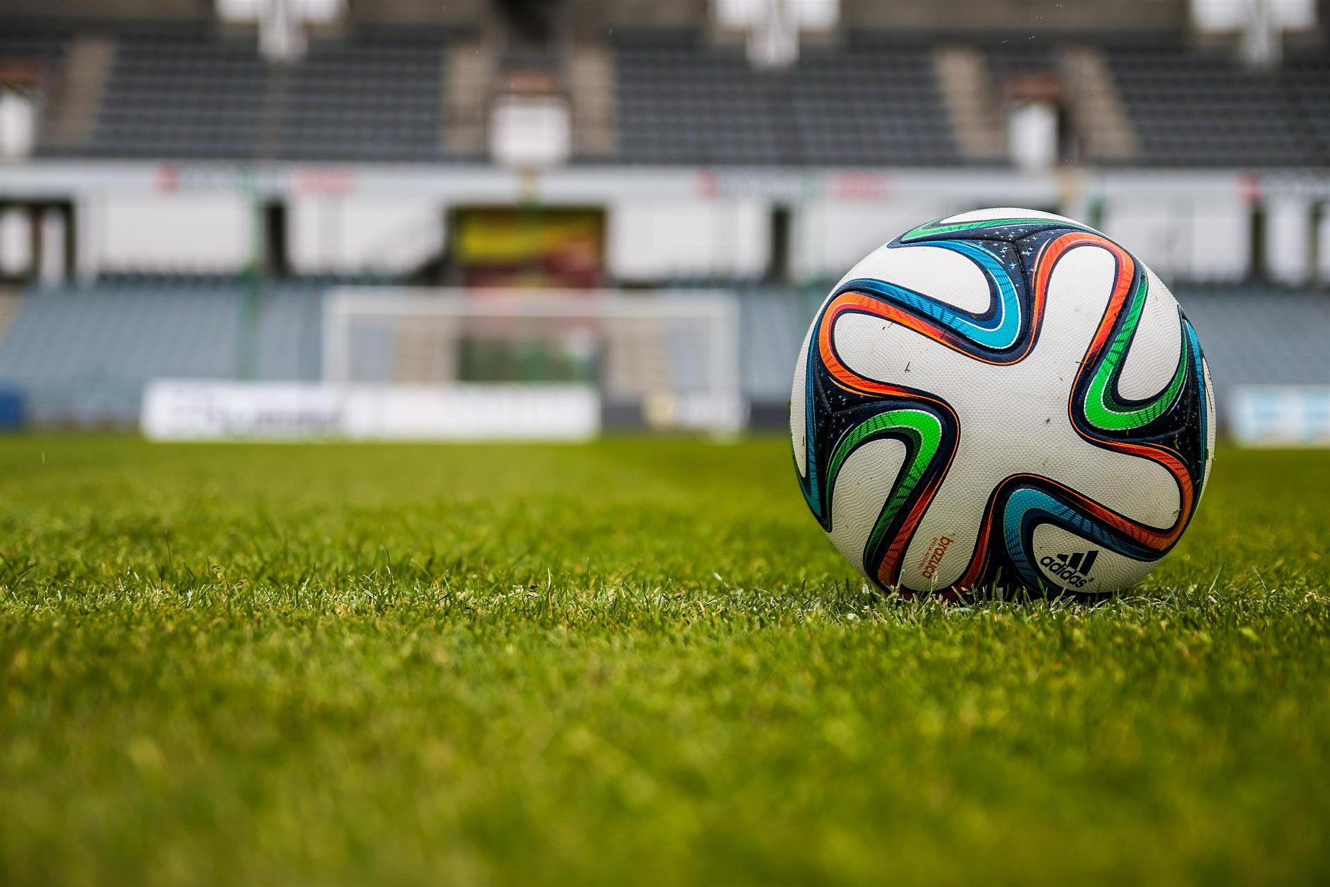 Climate-friendly football!? The Earth is round and we only have 90 minutes left