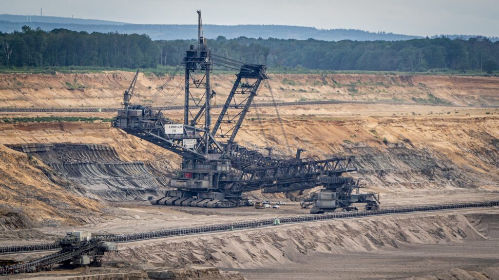 Traité sur la Charte de l'énergie: How it drove up the costs of the German coal phase-out